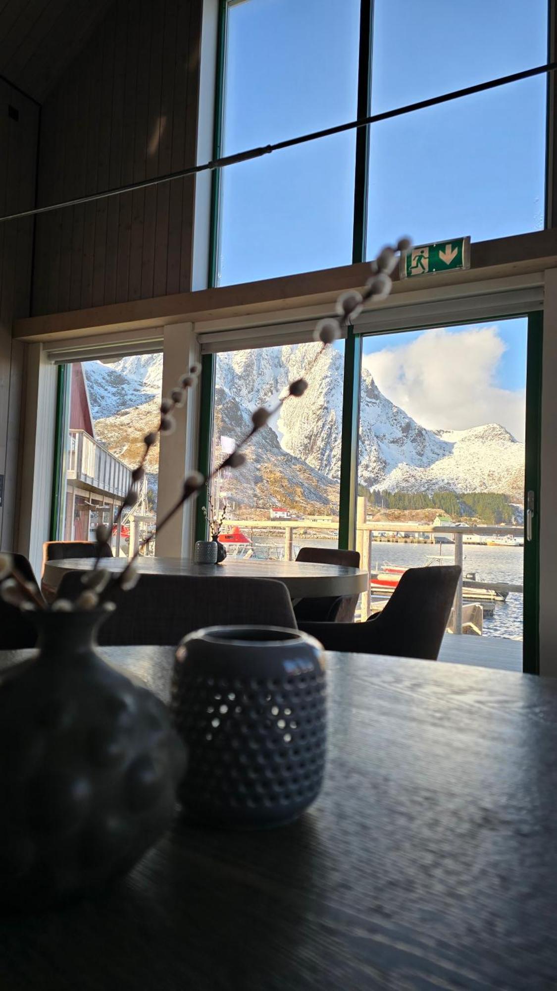 Hemmingodden Lofoten Fishing Lodge Болстад Екстериор снимка