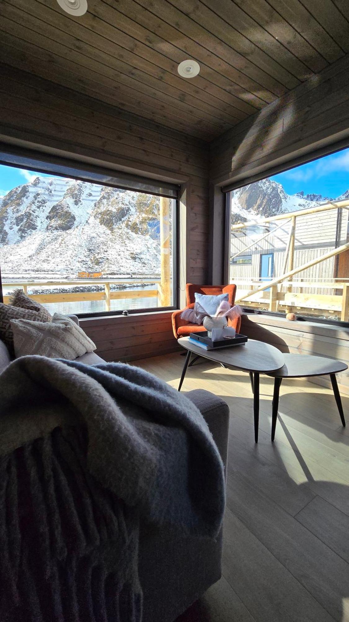 Hemmingodden Lofoten Fishing Lodge Болстад Екстериор снимка