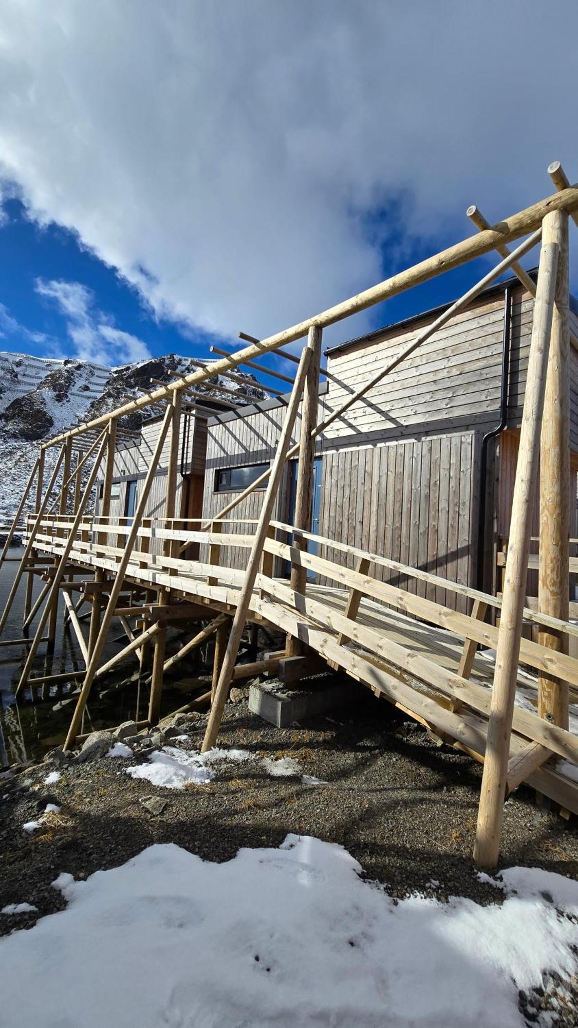 Hemmingodden Lofoten Fishing Lodge Болстад Екстериор снимка