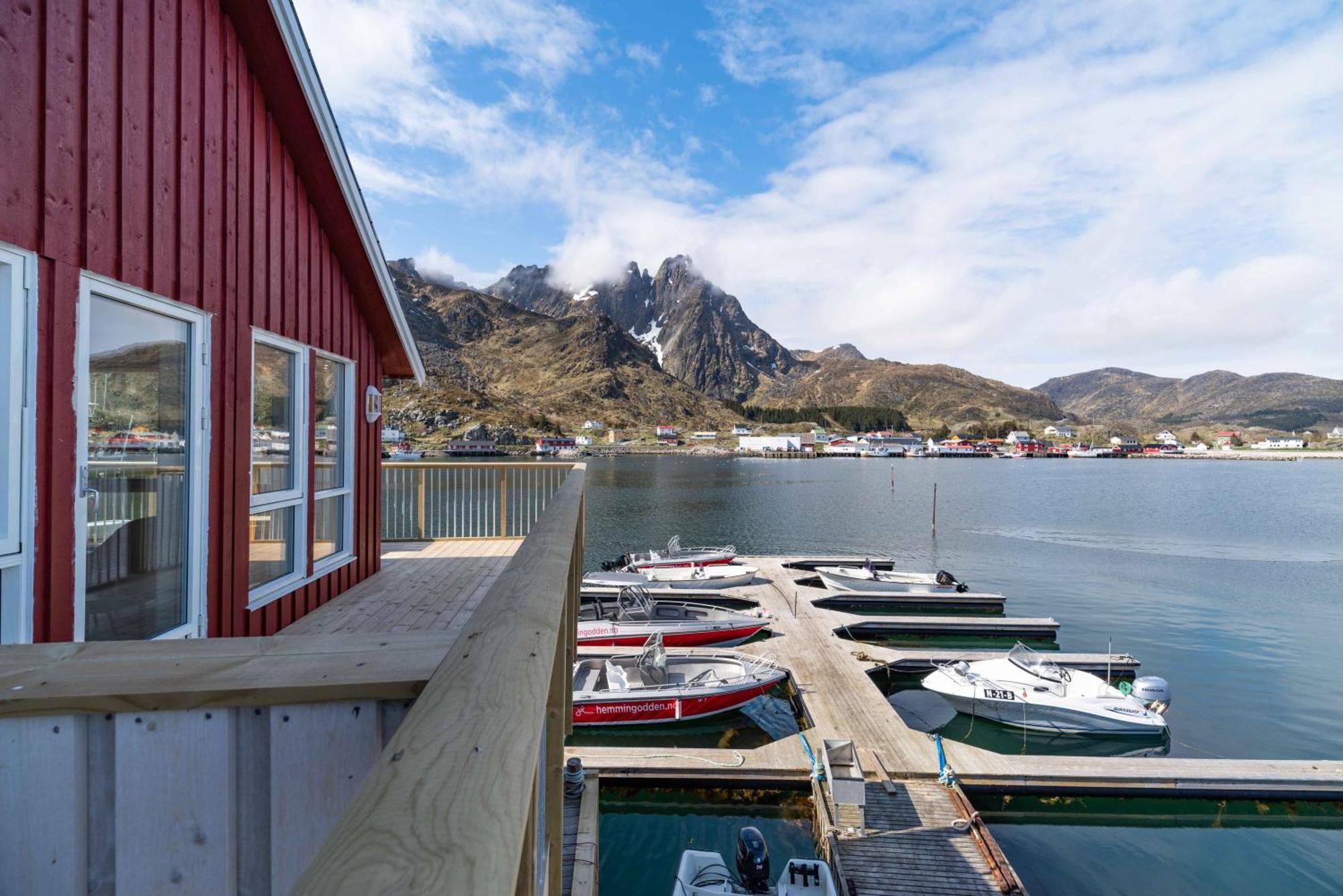 Hemmingodden Lofoten Fishing Lodge Болстад Екстериор снимка