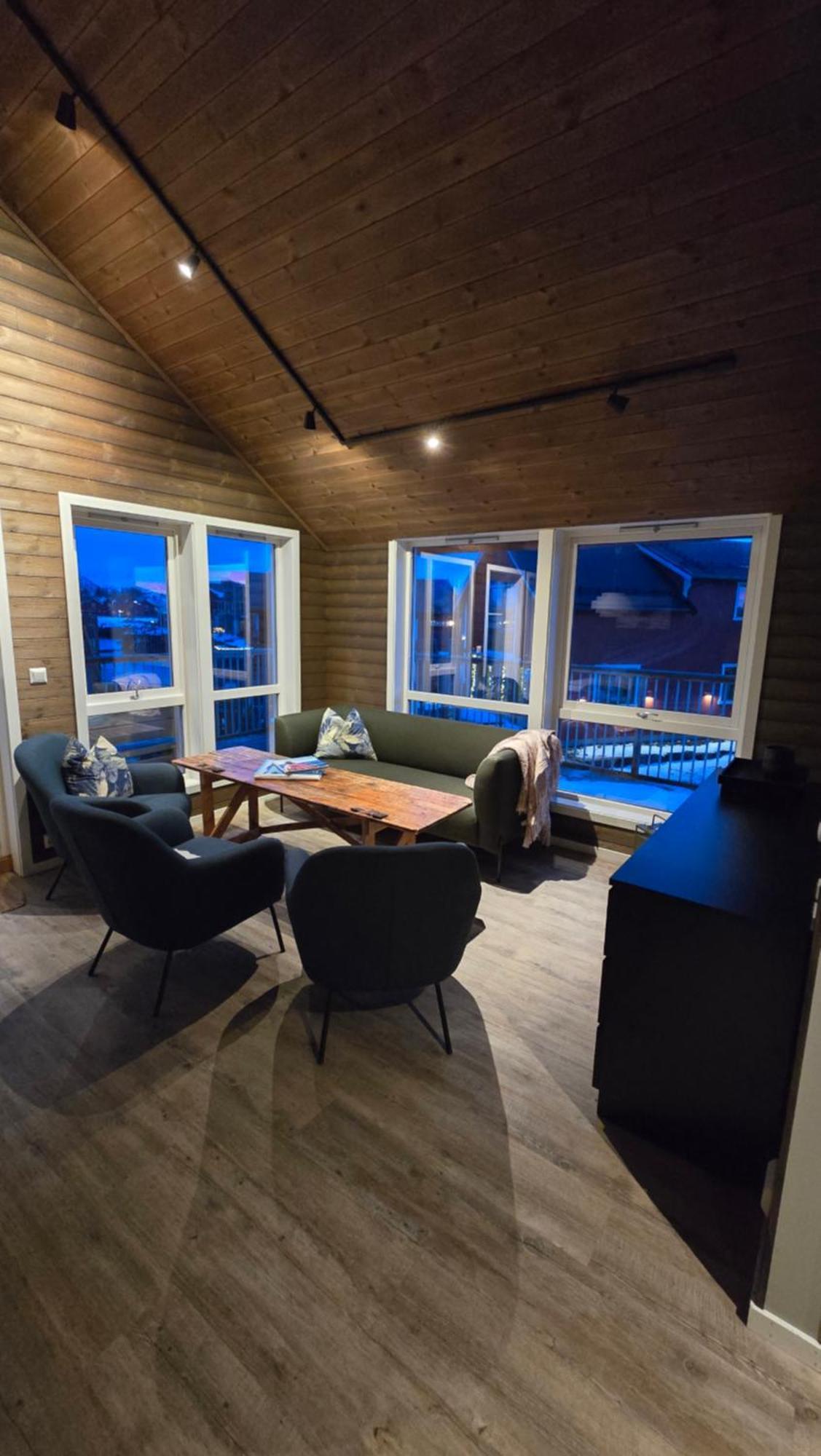 Hemmingodden Lofoten Fishing Lodge Болстад Екстериор снимка