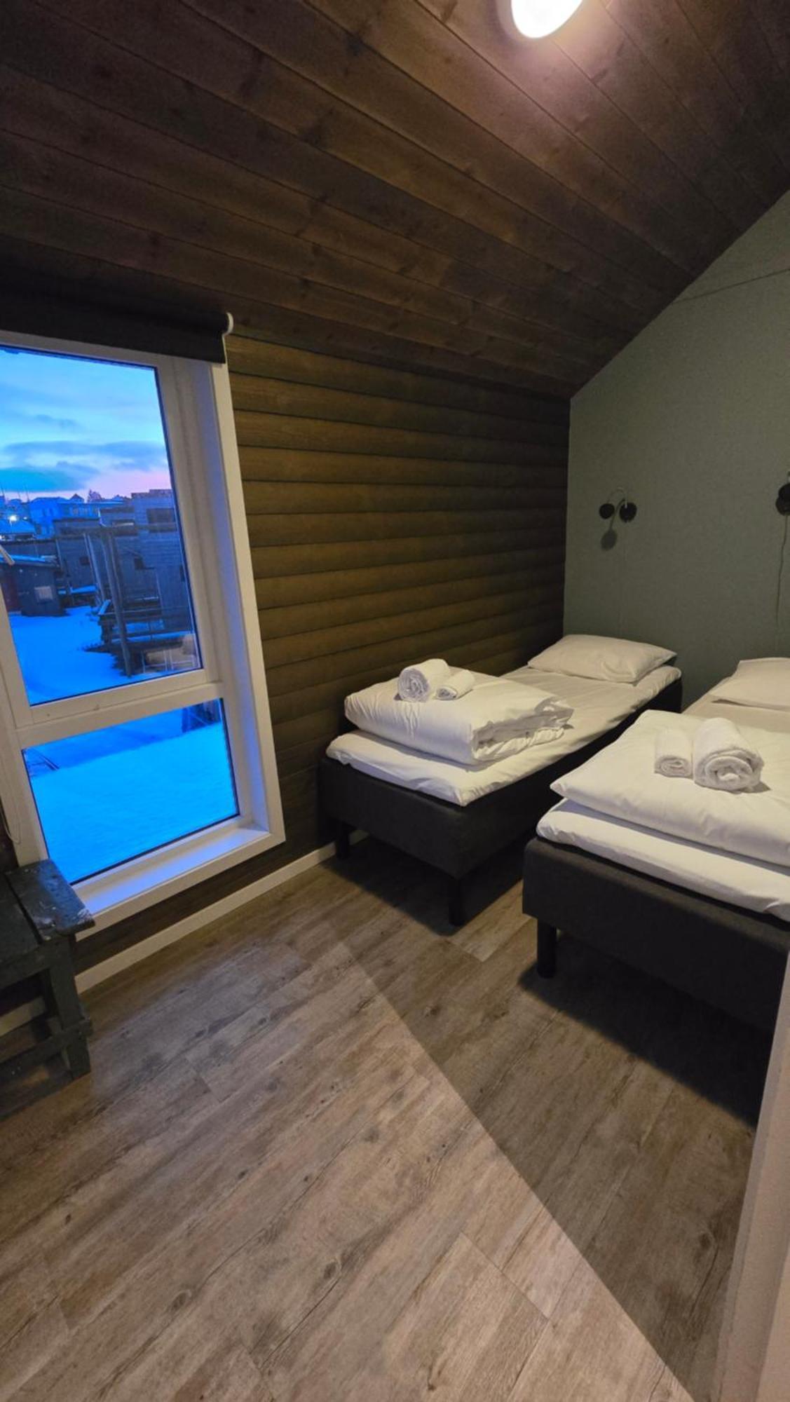 Hemmingodden Lofoten Fishing Lodge Болстад Екстериор снимка