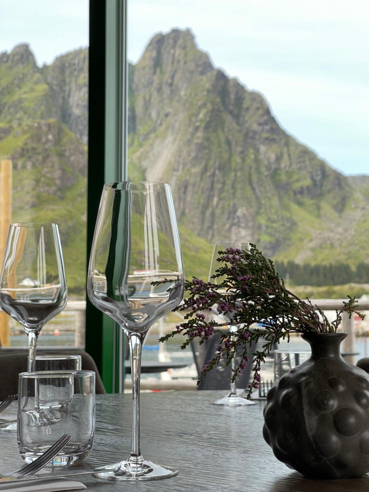 Hemmingodden Lofoten Fishing Lodge Болстад Екстериор снимка